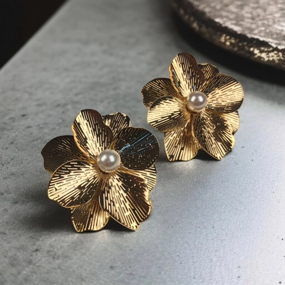 Pearl Bloom Flower Earring